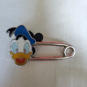 Donald Duck Safety Pin Disney Trading Pin - Picture 1 of 1