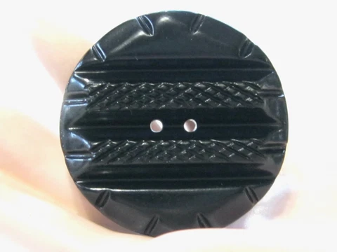 VICTORIAN ANTIQUE RESIN COATED BAKELITE VULCANITE CARVED BIG BLACK FOCAL BUTTON Cover