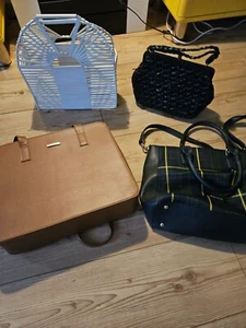 Konvolut Verschiedene Handtaschen/Tragetaschen 4 Stück  - Bild 1 von 12