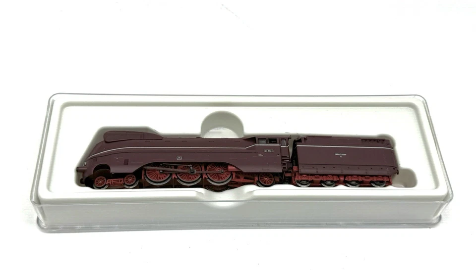 Trix N Gauge BR 03.10 Express Locomotive and Tender 12428 Does Not Run - Image 1 of 4