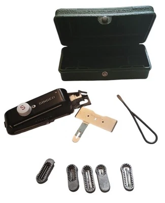 Vintage Singer Buttonholer 160506 With Original Case and 5 Templates No Manual  - Image 1 of 2