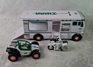 2018 Hess Toy Truck RV with ATV and Motorbike Pull Back Friction Motor - Picture 1 of 21