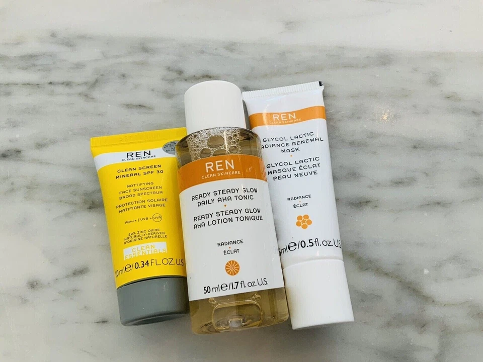 Máscara de renovación REN Radiance 15 ml lista brillo constante 50 ml y pantalla limpia paquete de 10 ml Foto 1 de 1