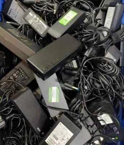 ** RESTPOSTEN ** 50 x Laptop / Laptop Style Adapter ** RESTPOSTEN ** - Bild 1 von 3