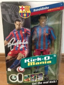Kick o mania Ronaldinho Soccer Figure FC Barcelona Rare Item - Picture 1 of 3