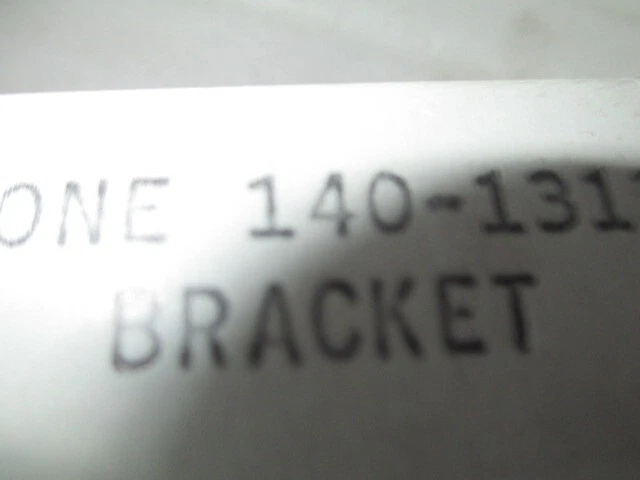 140-1313 SOPORTE ONAN/CUMMINGS FÁBRICA EE. UU. REPUESTOS ENVÍO GRATUITO Foto 1 de 1
