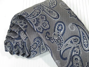 David Donahue Silver Gray & Blue Paisley Woven Silk Tie 58 x 3 1/4 Hand Made USA - Picture 1 of 3