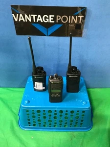2 Motorola CP-110 & 1 CP-185 UHF Dwukierunkowe radio'S - Zdjęcie 1 z 8