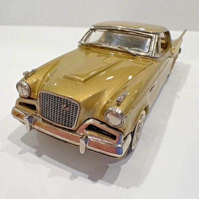 1957 Studebaker Golden Hawk 1:43 новая из старых запасов литая модель автомобиля от Minimarque England - Изображение 1 из 4