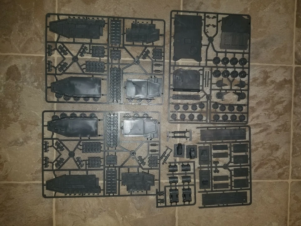 Guardia Imperial Baneblade Second Baneblade leer descripción - Warhammer 40K Bits Foto 1 de 3