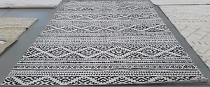 IVORY / BLACK 9'-0" x 12'-0" Back Stain Rug, Reduced Price 1172770937 TUL272B-9 - Picture 1 of 4