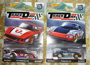 Hot Wheels Track Day Porsches 964 + 935 Car Culture Real Riders 2016 New Sealed! - Picture 1 of 2