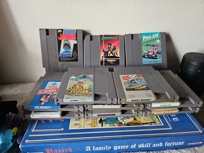 Lote de 11 juegos NES JAWS, Gauntle, Rush'n Attack Ane Más Foto 1 de 4