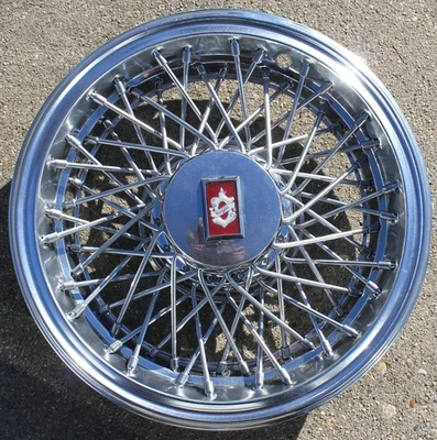 81 82 83 84 85 86 87 Oldsmobile Cutlass 14" Wire Spoke Hubcap Wheel Cover OEM - Image 1 of 4