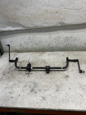 Barra estabilizadora delantera Lexus Es350 2022 OEM  Foto 1 de 3