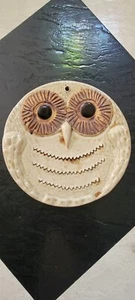 VINTAGE MID CENTURY JAPAN CERAMIC OWL PLAQUE ROUND HANGING HOLE - Picture 1 of 2