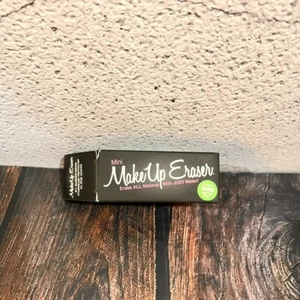 New Mini MakeUp Eraser Cloth Black NEW Antibacterial Reusable Sustainable - Picture 1 of 2