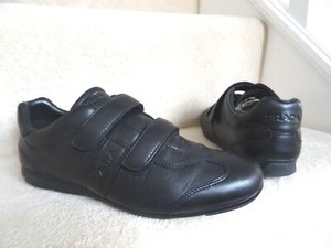 prada trainers size 4
