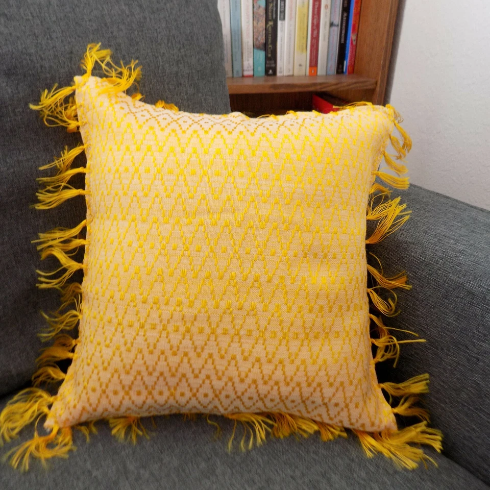 Funda de almohada mexicana tejida a mano hecha a mano 12" x 12" roja blanca amarilla verde Foto 1 de 4