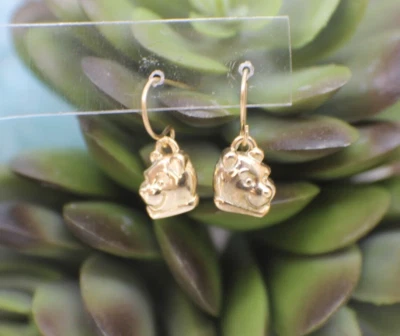 Pendientes colgantes de oro amarillo sólido de 14k Winnie the Poo Disney para niños o adultos Foto 1 de 4