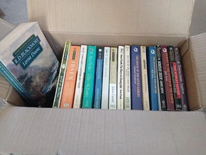 NEW Lot of 18 Classic Literature & Contemporary Classics Paperbacks - Picture 1 of 3