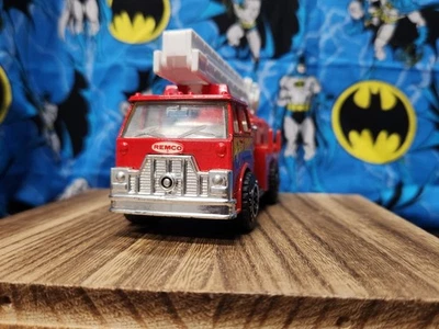 Vintage Remco Heavy Metal Snokel Fire Truck 1988 Rare No Side Ladders  - Image 1 of 4