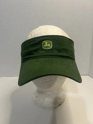 Esta es una visera con logotipo de John Deere. Talla única para la mayoría en buen estado Foto 1 de 4