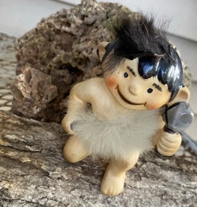 Vintage Bradley Exclusives Fell Höhlenmensch Figur Japan 50er Jahre 5 Zoll groß - Bild 1 von 7