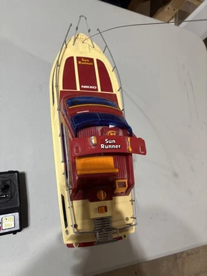 Nikko Radio Control Caribic Star RC Boat 1/20 Scale  MHz Vintage 1990 NOT TESTED - Image 1 of 4