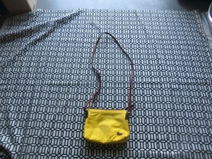 VINTAGE 1975 TAGGED DOONEY & BOURKE CANVAS GELBE HANDTASCHE - Bild 1 von 6