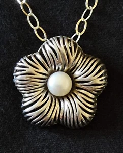 ESTATE FIND ~ STERLING SILVER ITALY CHAIN AND STERLING & CULTURED PEARL PENDANT - Picture 1 of 5