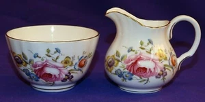 ENGLAND ROYAL WORCESTER FINE BONE CHINA CREAMER & SUGAR BOWL SET FLORAL BOUQUET - Picture 1 of 6