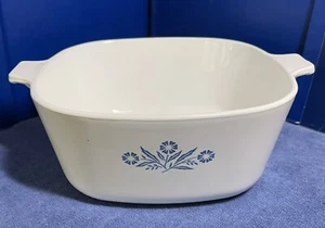 Cazuela CorningWare azul aciano 2-1/2 cuartos P-2-1/2-B (con tapa) años 60 - Imagen 1 de 12