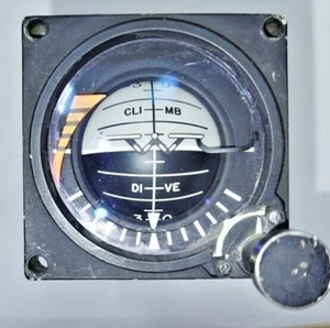 P/N 390.0001 HORIZONTE ARTIFICIAL DE EMERGENCIA PARA JET FIGHTER - Imagen 1 de 2