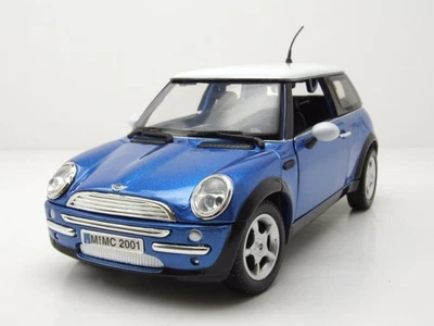 BMW Mini Cooper 2004 Blu Metallizzato Bianco Modellino 1:18 MotorMax - Immagine 1 di 4