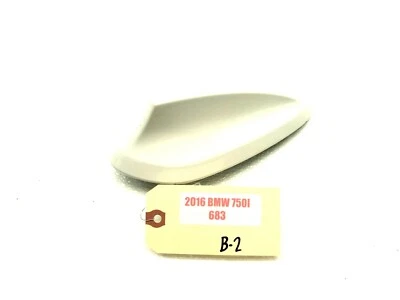 BMW 750I G12 2016-2019 4,4 L V8 antena aleta de tiburón con cubierta fabricante de equipos originales. Foto 1 de 4