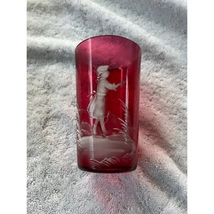 Antico bicchiere Mary Gregory in vetro di mirtillo bambina con altezza 4 1/2" - Foto 1 di 3