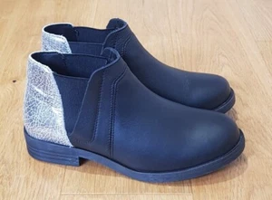 Stivaletti Chelsea Clarks Demi 2 Beat in pelle nera argento. Taglia 3D. Nuovissimo! - Foto 1 di 6