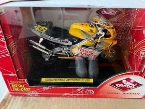 Modellino moto da collezione Valentino Rossi Honda NSR500 2001 scala1:10 - Foto 1 di 1