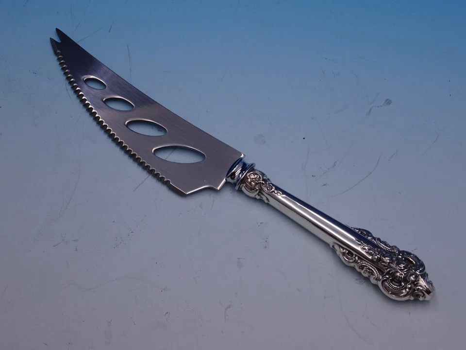 Cuchillo para queso y salchichas Grande Baroque de Wallace de plata esterlina personalizado 7" Foto 1 de 3