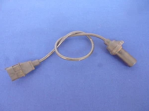 Hyundai Matrix FC 1,5 crdi 60 KW Kurbenwellensensor 39180-27000 - Bild 1 von 2