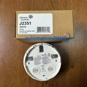 BRAND NEW JOHNSON CONTROLS J2351 SMOKE DETECTOR FIRE ALARM FAST SHIPPING - Picture 1 of 4
