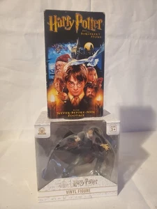 Harry Potter Bundle - CultureFly Vinyl Figure (NEW) + Sorcerer's Stone VHS Tape - Imagen 1 de 7