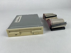 MITSUMI D359M3D 1.44Mb 3.5" Beige Internal Floppy DIsk Drive PC Tested Working - Afbeelding 1 van 7