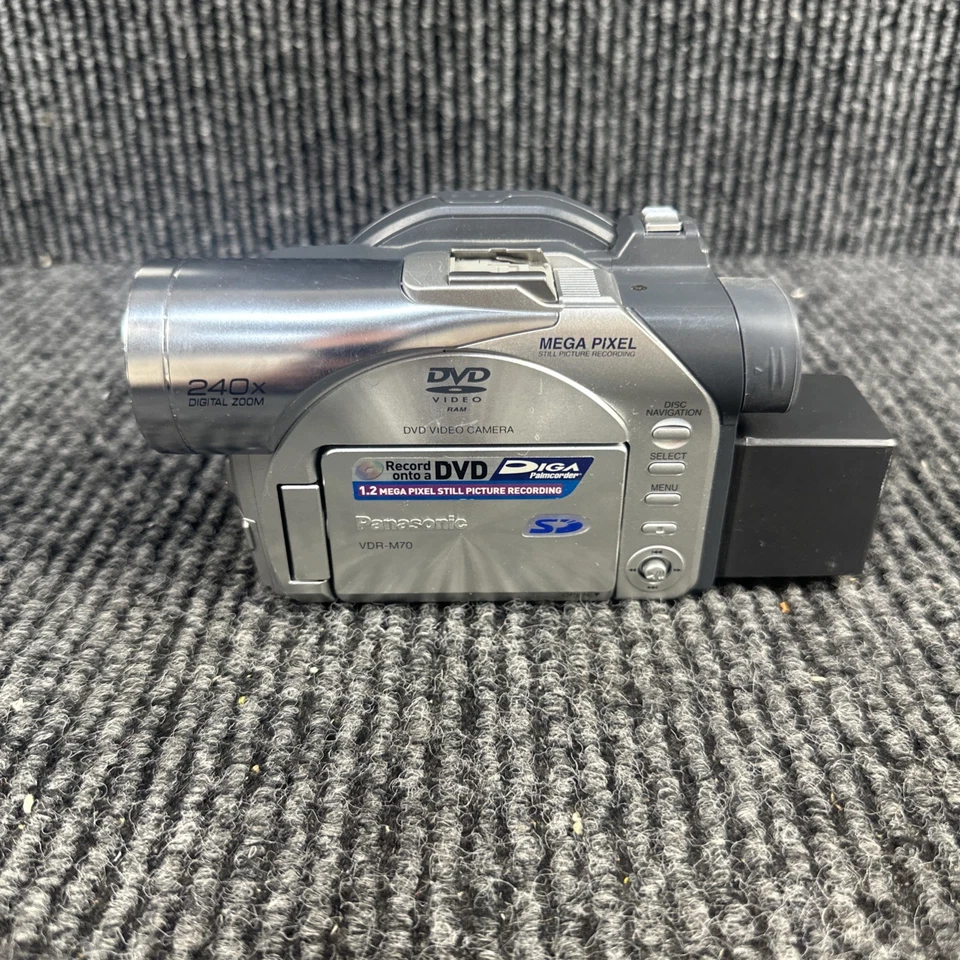 Panasonic VDR-M70 DVR DVD Video Camera Palmcorder Camcorder - Image 1 of 4