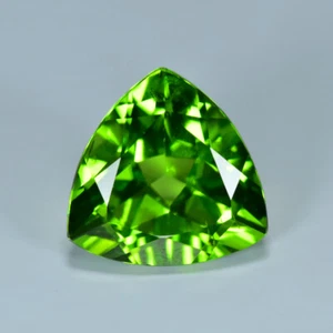 4.09Ct Master Trillion Cut Best Untreated Vivid Green Peridot Gemstone - Picture 1 of 1