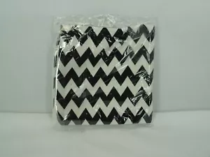 16" x 16" Black Chevron Design Throw Pillow Cover Square Cotton TF - Picture 1 of 1
