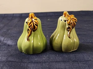 Cracker Barrel Green Pumpkin Salt And Pepper Shakers - Picture 1 of 9