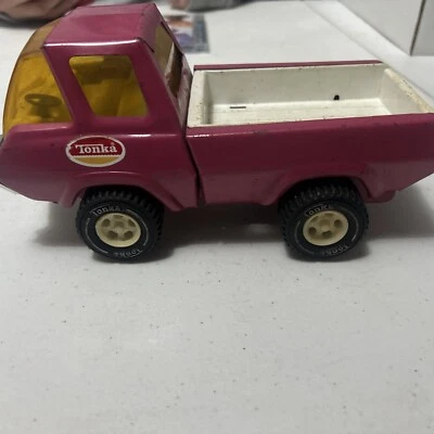 Camioneta pick-up rosa de acero prensado TONKA de colección de los años 70 hecha en EE. UU. Foto 1 de 4