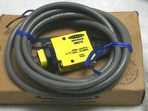 Banner SM31E Emitter Infrared Photoelectric Self Contained Sensor Lot of 2 - Picture 1 of 6